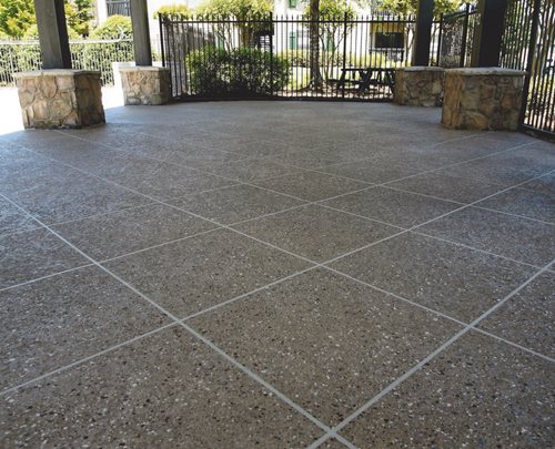 Classic Text W Ith Aggregate Effects Columbia Tn
Patios & Outdoor living
SUNDEK of Nashville
