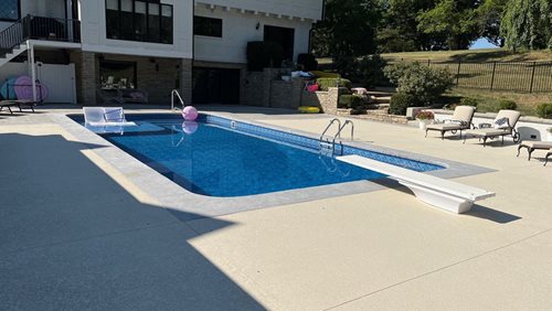 Pool Decks
Pool Deck Resurfacing
SUNDEK of Nashville
