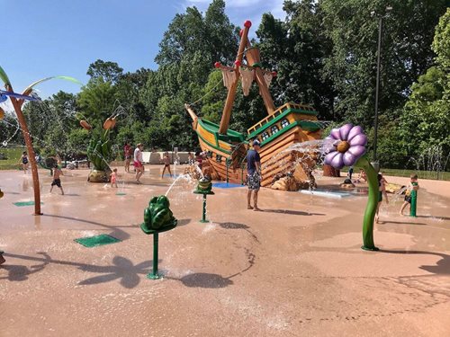 Sunsplash Splash Park, Mojave Sand, Splash Pad Columbia, Tn
Splash Pads & Waterparks
SUNDEK of Nashville
