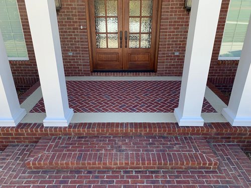 Davies Project Herringbone Multicolor Brick With Classic Texture Hendersonviletn
Walkways & Stairs 
SUNDEK of Nashville
